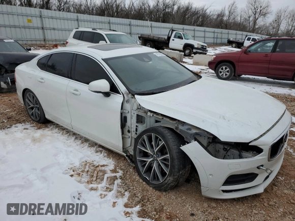 2017 Volvo S90 Momentum with VIN YV1A22MK6H1011610, listed as a Copart auction lot 45763285 with 134,657 mi miles and Salvage Title. Bid and sale history available at carsss.com. Image 4.