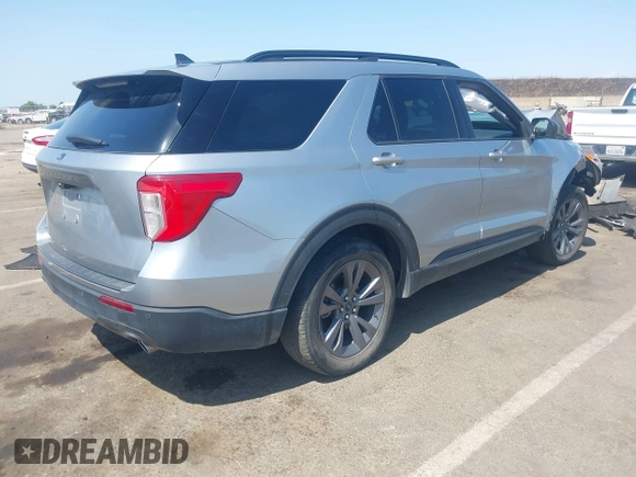 2022 Ford Explorer XLT with VIN 1FMSK7DH3NGB53736, listed as a IAAI auction lot 42417356 with 31,446 mi miles and . Bid and sale history available at DreamBid. Image 4.