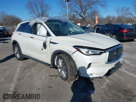 2020 Infiniti QX50 Essential with VIN 3PCAJ5M37LF111864, listed as a IAAI auction lot 41448436 with 54,337 mi miles and . Bid and sale history available at DreamBid. Image 1.