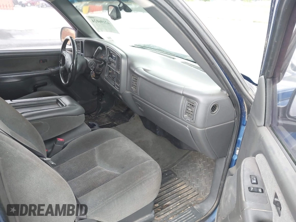 2003 Chevrolet Silverado 1500 with VIN 2GCEC19T131409598, listed as a IAAI auction lot 42196024 with 182,665 mi miles and . Bid and sale history available at DreamBid. Image 5.