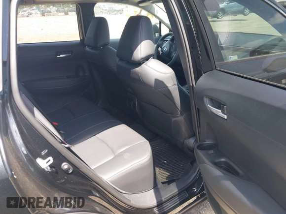 2025 Toyota Corolla Cross XLE with VIN 7MUDAABG4SV132327, listed as a IAAI auction lot 42500170 with 1,011 mi miles and . Bid and sale history available at DreamBid. Image 8.