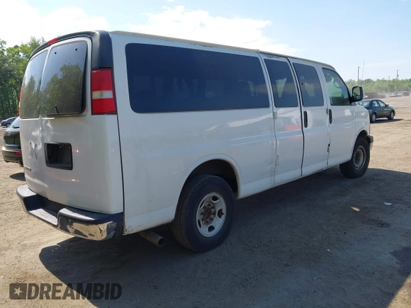 2011 Chevrolet Express Passenger 1LT with VIN 1GAZG1FG7B1171122, listed as a IAAI auction lot 42185185 with 262,837 mi miles and . Bid and sale history available at DreamBid. Image 4.