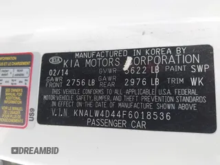 2015 Kia K900 Luxury with VIN KNALW4D44F6018536, listed as a IAAI auction lot 41795388 with 83,188 mi miles. Bid and sale history available at carsss.com. Image 9.