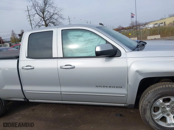 2018 Chevrolet Silverado 1500 LT with VIN 1GCVKREH9JZ362330, listed as a IAAI auction lot 40738418 with 77,814 mi miles. Bid and sale history available at carsss.com. Image 13.