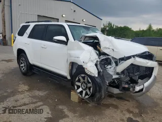 2022 Toyota 4Runner TRD Off Road Premium with VIN JTERU5JR5N6063309, listed as a Copart auction lot 54351435 with Not provided miles and Salvage title. Bid and sale history available at DreamBid. Image 4.