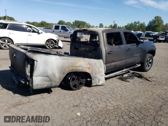 2017 Toyota Tacoma SR5 z VIN 3TMDZ5BN3HM033290, wystawiony jako Copart lot #55990995 z przebiegiem Nie podano mil oraz Szkoda całkowita • Salvage title. Historia ofert i sprzedaży dostępna na DreamBid. Obrazek 3.