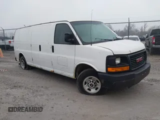 2007 GMC Savana Cargo Van with VIN 1GTGG29V771108284, listed as a IAAI auction lot 41483293 with 253,294 mi miles. Bid and sale history available at carsss.com. Image 1.