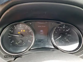 2017 Nissan Rogue SV z VIN JN1BJ1CP0HW008308, wystawiony jako Copart lot #58778515 z przebiegiem 80 075 mil mil oraz Szkoda całkowita • Salvage title. Historia ofert i sprzedaży dostępna na DreamBid. Obrazek 9.