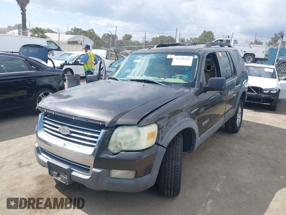 2006 Ford Explorer XLT with VIN 1FMEU63EX6UB52613, listed as a IAAI auction lot 42260462 with Not provided miles and . Bid and sale history available at DreamBid. Image 16.