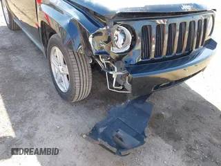 2010 Jeep Patriot Sport z VIN 1J4NF2GB1AD593170, wystawiony jako IAAI lot #41908056 z przebiegiem 104 255 mil mil oraz . Historia ofert i sprzedaży dostępna na DreamBid. Obrazek 6.