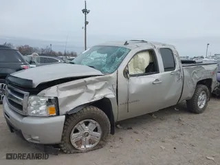 2009 Chevrolet Silverado 1500 LTZ with VIN 1GCEK39029Z198481, listed as a IAAI auction lot 41939189 with 175,200 mi miles. Bid and sale history available at carsss.com. Image 6.