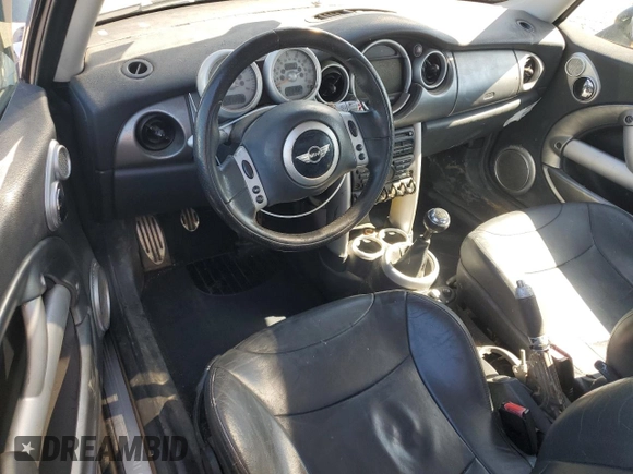 2003 MINI Hardtop S with VIN WMWRE33473TD67280, listed as a Copart auction lot 49298995 with Not Provided miles and Salvage Title. Bid and sale history available at DreamBid. Image 8.