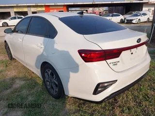 2021 Kia Forte LXS with VIN 3KPF24AD0ME267357, listed as a IAAI auction lot 41931814 with 1 mi miles. Bid and sale history available at carsss.com. Image 3.