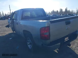 2009 Chevrolet Silverado 1500 LS with VIN 3GCEC13C59G116778, listed as a IAAI auction lot 41686495 with 166,400 mi miles. Bid and sale history available at carsss.com. Image 3.