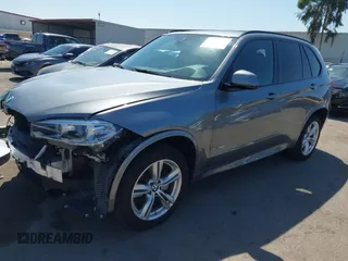 2015 BMW X5 xDrive50i z VIN 5UXKR6C59F0J76691, wystawiony jako IAAI lot #41857319 z przebiegiem 32 830 mil mil oraz . Historia ofert i sprzedaży dostępna na DreamBid. Obrazek 18.