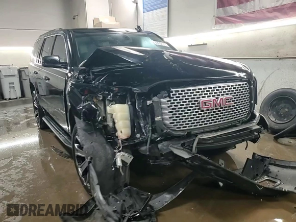 2017 GMC Yukon SLE with VIN 1GKS2AKC2HR187205, listed as a Copart auction lot 43006815 with 84,562 mi miles and Salvage Title. Bid and sale history available at carsss.com. Image 14.