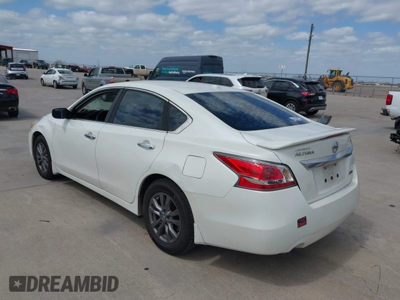 2015 Nissan Altima S with VIN 1N4AL3AP3FC597506, listed as a IAAI auction lot 41777552 with 140,503 mi miles and . Bid and sale history available at DreamBid. Image 3.