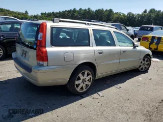 2006 Volvo V70 2.4L with VIN YV1SW640362576709, listed as a Copart auction lot 69790804 with 207,321 mi miles and Salvage Title. Bid and sale history available at carsss.com. Image 3.