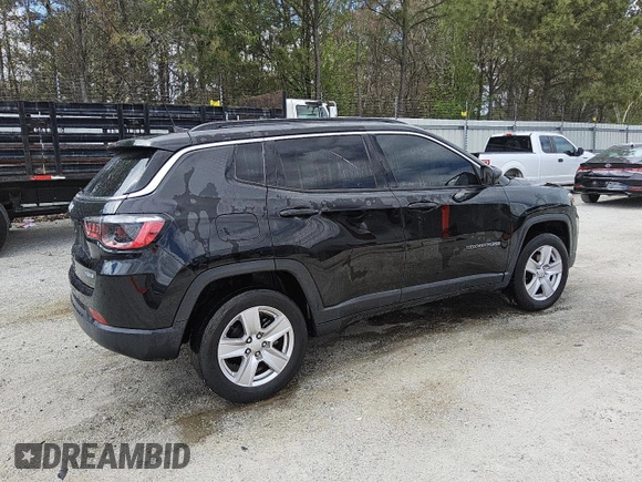2022 Jeep Compass Latitude with VIN 3C4NJDBB6NT230564, listed as a Copart auction lot 47173935 with 50,362 mi miles and Clean Title. Bid and sale history available at DreamBid. Image 3.