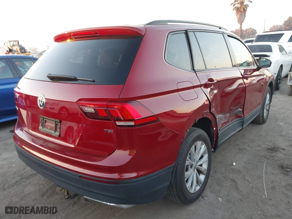 2018 Volkswagen Tiguan S with VIN 3VV1B7AX9JM068218, listed as a IAAI auction lot 41297391 with 41,143 mi miles. Bid and sale history available at carsss.com. Image 4.