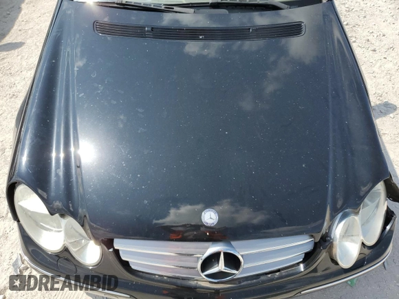 2008 Mercedes-Benz CLK 350 с VIN WDBTK56F18F244120, выставлен на аукционе Copart как лот 52082125 с пробегом 50 101 миль миль и На запчасти • Non repairable. История ставок и продаж доступна на DreamBid. Изображение 11.
