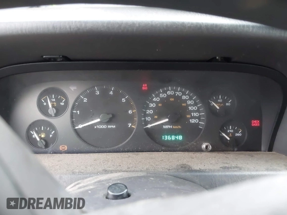 1999 Jeep Grand Cherokee Laredo с VIN 1J4G258S2XC768349, выставлен на аукционе IAAI как лот 41305102 с пробегом 136 848 миль миль и . История ставок и продаж доступна на DreamBid. Изображение 7.