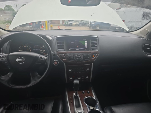 2020 Nissan Pathfinder Platinum with VIN 5N1DR2DM1LC579451, listed as a Copart auction lot 61667215 with 131,641 mi miles and Clean title. Bid and sale history available at DreamBid. Image 9.