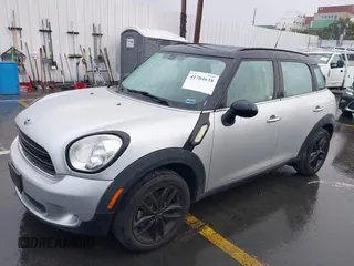 2015 MINI Countryman with VIN WMWZB3C52FWR45805, listed as a IAAI auction lot 41784638 with 41,204 mi miles and . Bid and sale history available at DreamBid. Image 2.