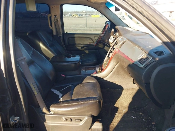 2007 Cadillac Escalade EXT with VIN 3GYFK62887G149489, listed as a IAAI auction lot 41366128 with 263252 miles. Bid and sale history available at carsss.com. Image 5.