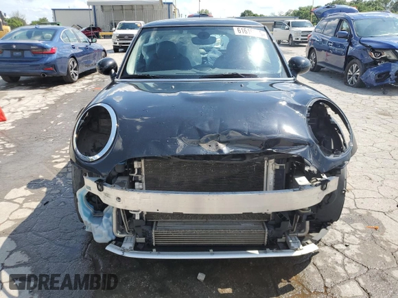 2015 MINI Hardtop with VIN WMWXM5C55F3A04740, listed as a Copart auction lot 61616655 with 95,108 mi miles and Salvage title. Bid and sale history available at DreamBid. Image 5.