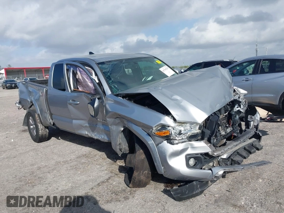 2017 Toyota Tacoma SR5 z VIN 5TFRZ5CN1HX042942, wystawiony jako IAAI lot #41719279 z przebiegiem 82 108 mil mil oraz . Historia ofert i sprzedaży dostępna na DreamBid. Obrazek 1.