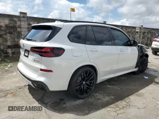 2024 BMW X5 M60i with VIN 5UX33EU02R9T65623, listed as a Copart auction lot 68249373 with 0 mi miles and Salvage Title. Bid and sale history available at carsss.com. Image 3.