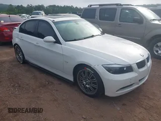 2007 BMW 3 Series 328i с VIN WBAVA37517NL12716, выставлен на аукционе IAAI как лот 42480313 с пробегом 144 785 миль миль и . История ставок и продаж доступна на DreamBid. Изображение 1.