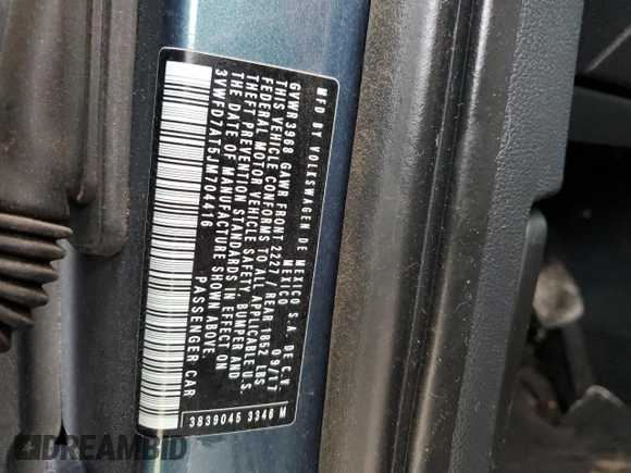 2018 Volkswagen Beetle S z VIN 3VWFD7AT5JM704416, wystawiony jako Copart lot #45387895 z przebiegiem 51 601 mil mil oraz Czysty tytuł • Clean title. Historia ofert i sprzedaży dostępna na DreamBid. Obrazek 12.