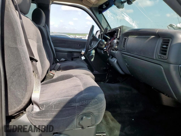2000 Chevrolet Silverado 1500 with VIN 2GCEC19W6Y1335189, listed as a Copart auction lot 54317135 with Not Provided miles and Clean Title. Bid and sale history available at DreamBid. Image 7.
