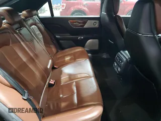 2019 Lincoln Continental Reserve with VIN 1LN6L9NC7K5601870, listed as a Copart auction lot 89140335 with 182,089 mi miles and Salvage Title. Bid and sale history available at carsss.com. Image 10.