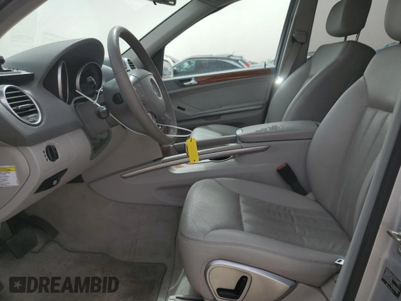 2006 Mercedes-Benz M 350 with VIN 4JGBB86E06A063702, listed as a Copart auction lot 49534645 with 131,073 mi miles and Clean Title. Bid and sale history available at DreamBid. Image 7.