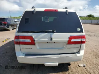 2008 Lincoln Navigator z VIN 5LMFL28538LJ10296, wystawiony jako Copart lot #60555325 z przebiegiem 225 462 mil mil oraz Czysty tytuł • Clean title. Historia ofert i sprzedaży dostępna na DreamBid. Obrazek 6.