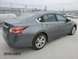 2015 Nissan Altima SV with VIN 1N4AL3AP4FC136296, listed as a Copart auction lot 82713214 with 143,138 mi miles and Clean Title. Bid and sale history available at DreamBid. Image 3.