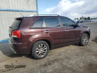 2013 Kia Sorento SX with VIN 5XYKWDA25DG384405, listed as a Copart auction lot 51338295 with 143,867 mi miles and Salvage Title. Bid and sale history available at carsss.com. Image 3.