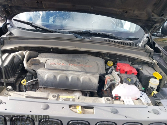 2018 Jeep Renegade Altitude with VIN ZACCJABB6JPH40341, listed as a IAAI auction lot 41582205 with 58,011 mi miles and . Bid and sale history available at DreamBid. Image 10.