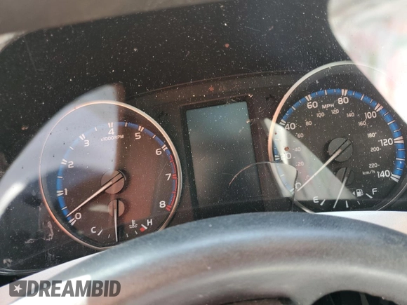 2018 Toyota RAV4 XLE z VIN 2T3RFREV5JW767239, wystawiony jako Copart lot #53781833 z przebiegiem Nie podano mil oraz Szkoda całkowita • Salvage title. Historia ofert i sprzedaży dostępna na DreamBid. Obrazek 9.