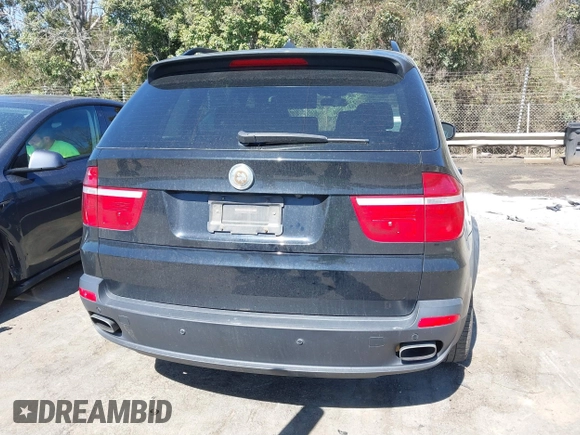 2010 BMW X5 z VIN 5UXFE8C59AL311863, wystawiony jako IAAI lot #41774765 z przebiegiem 136 827 mil mil oraz . Historia ofert i sprzedaży dostępna na DreamBid. Obrazek 16.