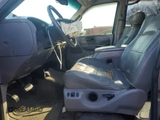 2002 Ford F-150 XLT with VIN 1FTRW08L62KB73629, listed as a Copart auction lot 83571304 with 201,816 mi miles and Salvage Title. Bid and sale history available at carsss.com. Image 7.