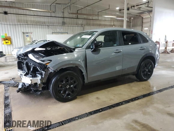 2024 Honda HR-V Sport z VIN 3CZRZ2H52RM707890, wystawiony jako Copart lot #56844355 z przebiegiem 17 432 mil mil oraz Szkoda całkowita • Salvage title. Historia ofert i sprzedaży dostępna na DreamBid. Obrazek 1.