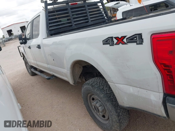 2019 Ford F-250 XL with VIN 1FT7W2B68KEE64279, listed as a IAAI auction lot 42523550 with 296,849 mi miles and . Bid and sale history available at DreamBid. Image 13.