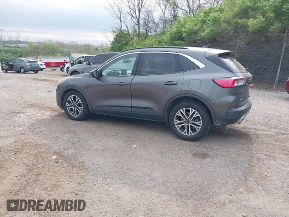 2020 Ford Escape SEL with VIN 1FMCU0H68LUA61096, listed as a IAAI auction lot 42062185 with 60,972 mi miles and . Bid and sale history available at carsss.com. Image 3.