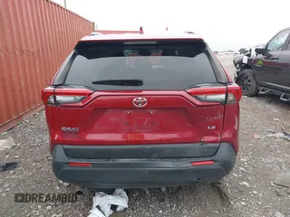 2019 Toyota RAV4 LE with VIN JTMH1RFV2KJ005625, listed as a IAAI auction lot 42187600 with 131,215 mi miles and . Bid and sale history available at DreamBid. Image 16.