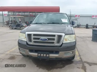 2005 Ford F-150 XLT z VIN 1FTPW12515KE76541, wystawiony jako IAAI lot #42144856 z przebiegiem 239 039 mil mil oraz . Historia ofert i sprzedaży dostępna na DreamBid. Obrazek 12.