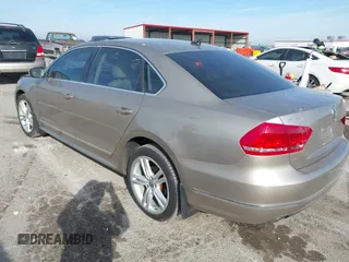 2015 Volkswagen Passat 2.0L TDI SEL Premium with VIN 1VWCV7A38FC022252, listed as a IAAI auction lot 41833398 with 131,411 mi miles. Bid and sale history available at carsss.com. Image 3.